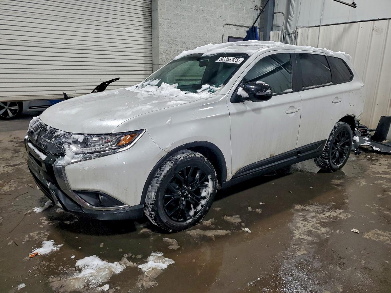 2019 MITSUBISHI outlander
