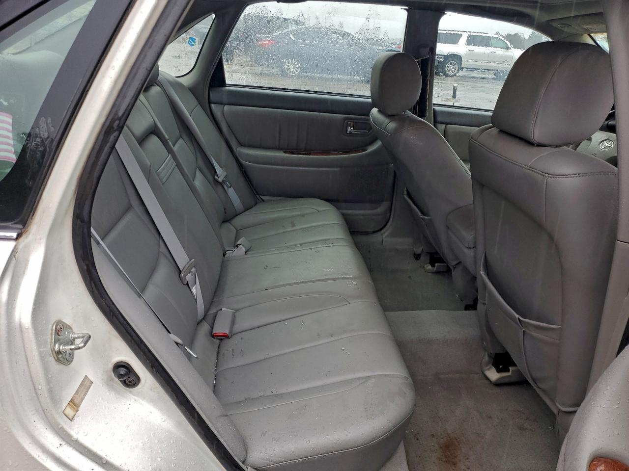 2004 TOYOTA Avalon