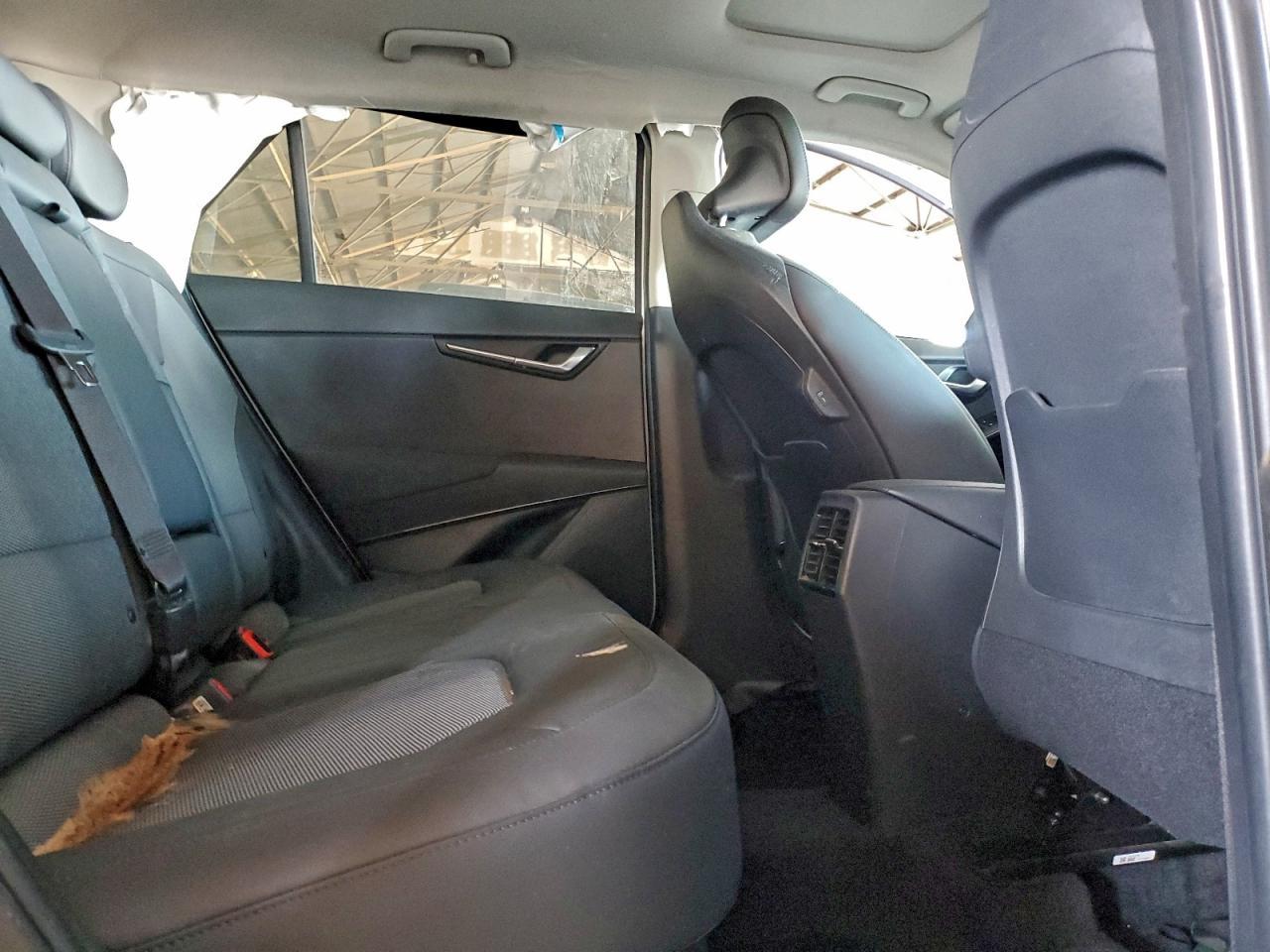 2023 KIA Niro