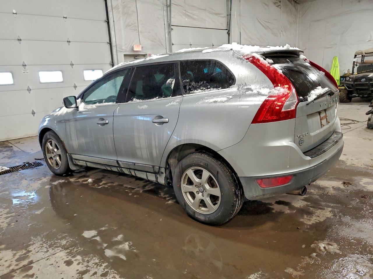 2011 VOLVO XC60
