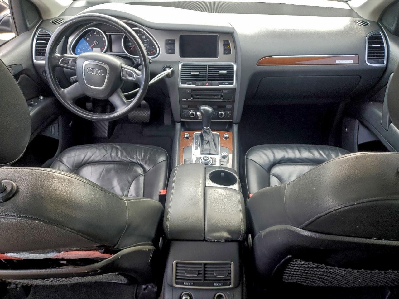 2010 AUDI Q7