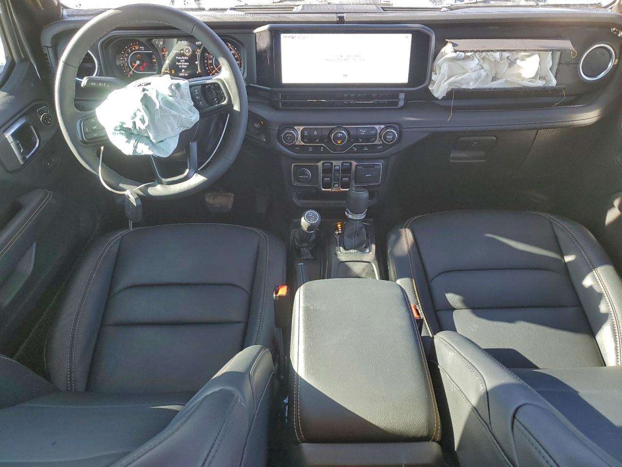 2025 JEEP Gladiator