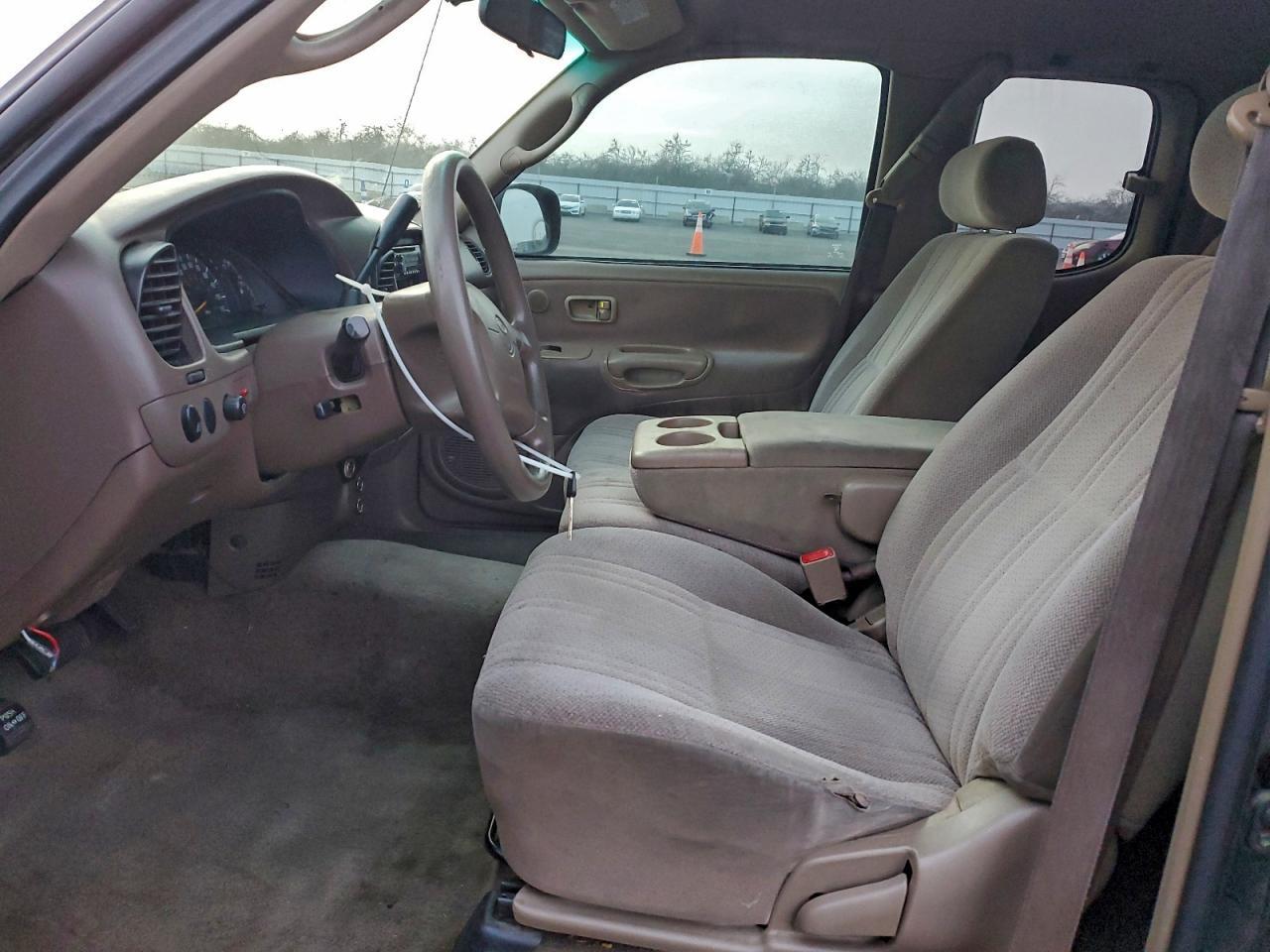 2000 TOYOTA TUNDRA