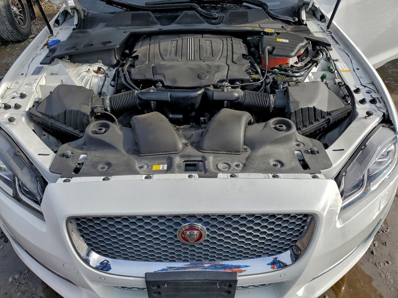 2016 JAGUAR Xj-Series