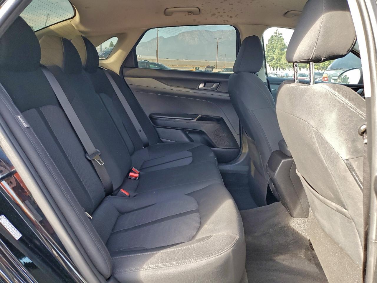 2022 KIA K5