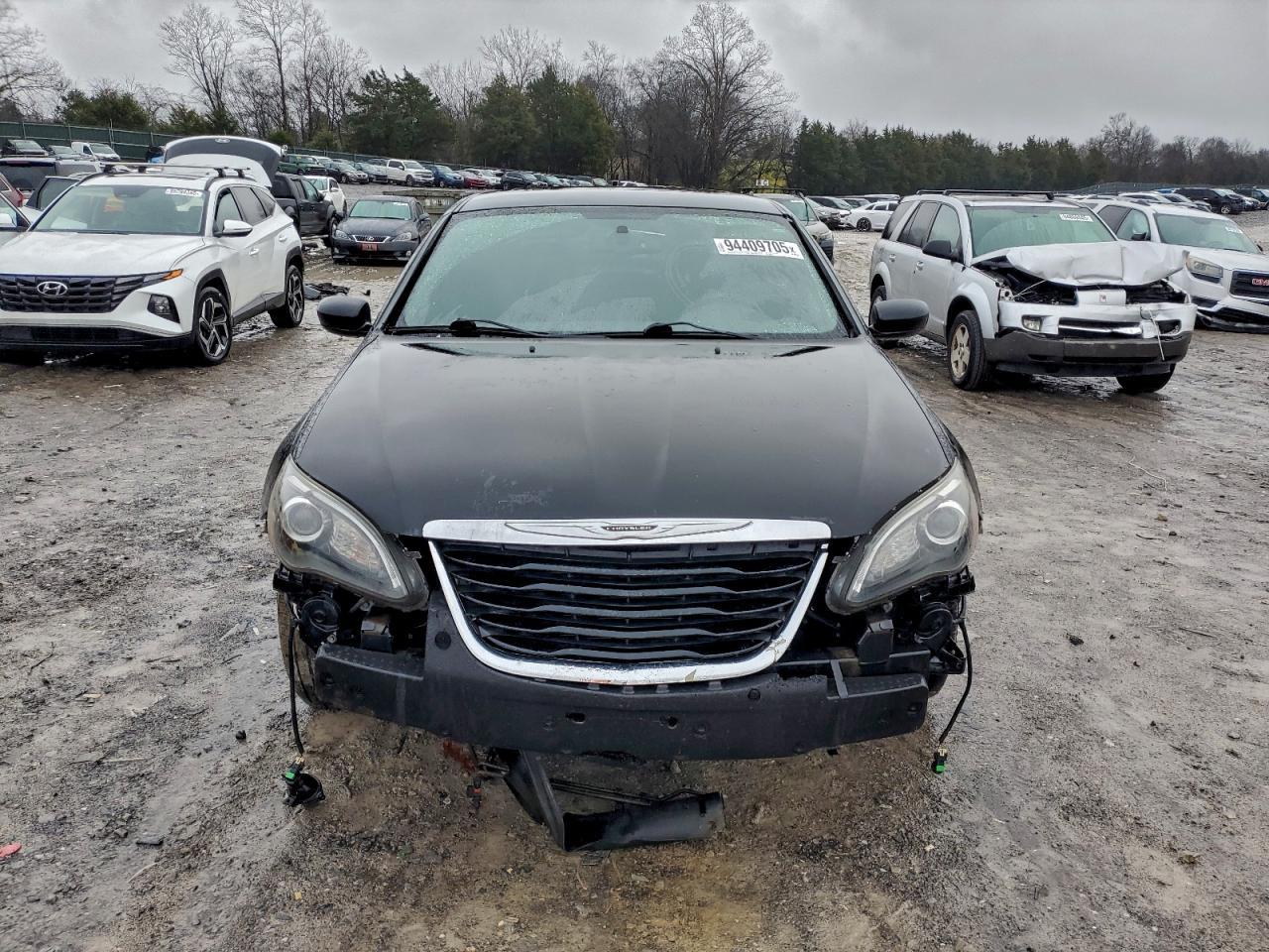 2013 CHRYSLER 200
