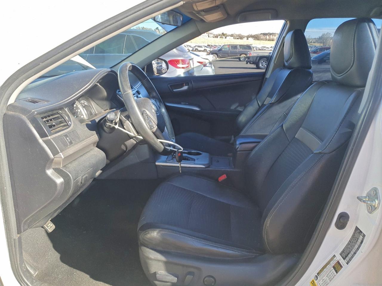 2014 TOYOTA CAMRY