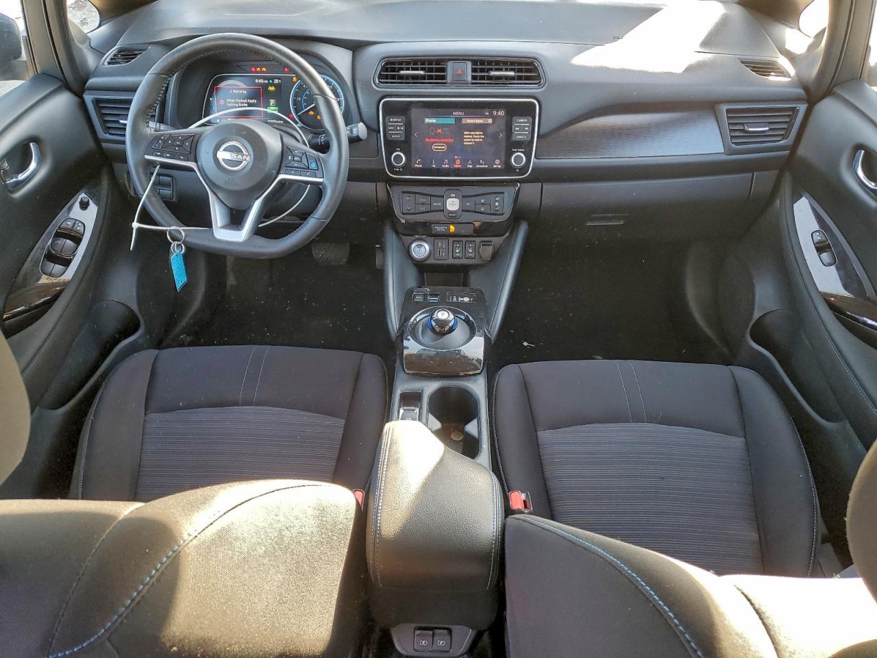 2023 NISSAN LEAF
