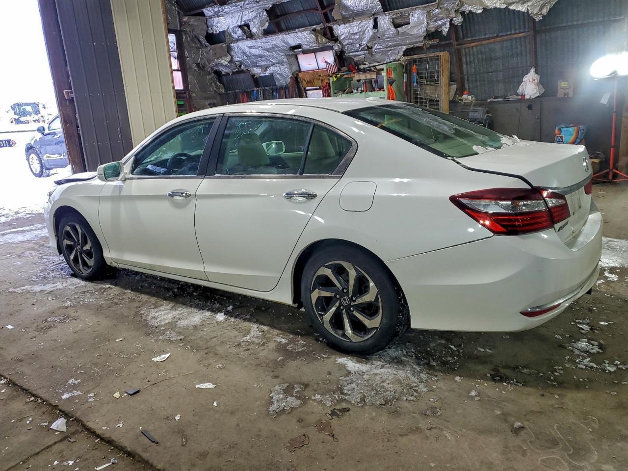 2016 HONDA ACCORD