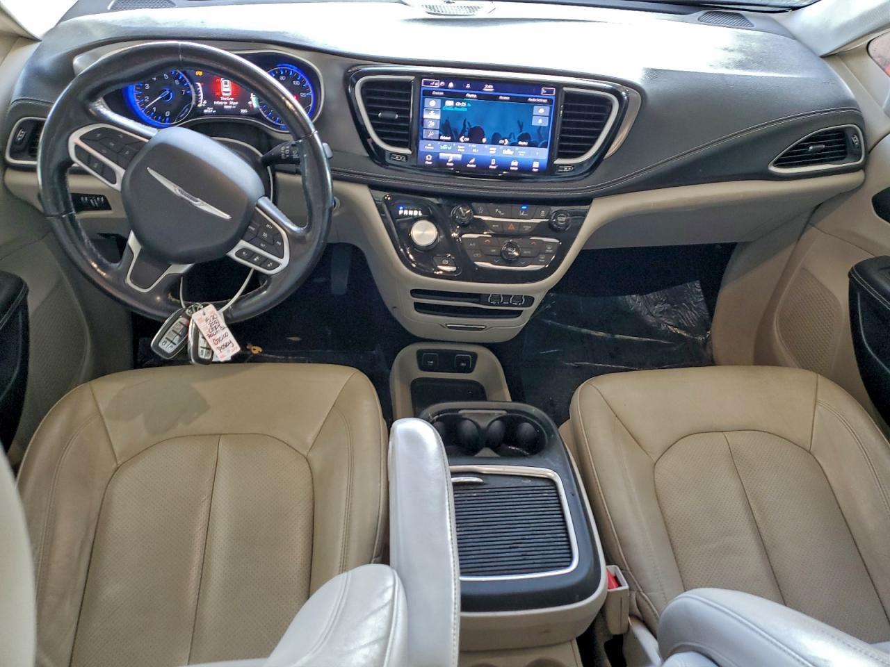 2021 CHRYSLER Pacifica