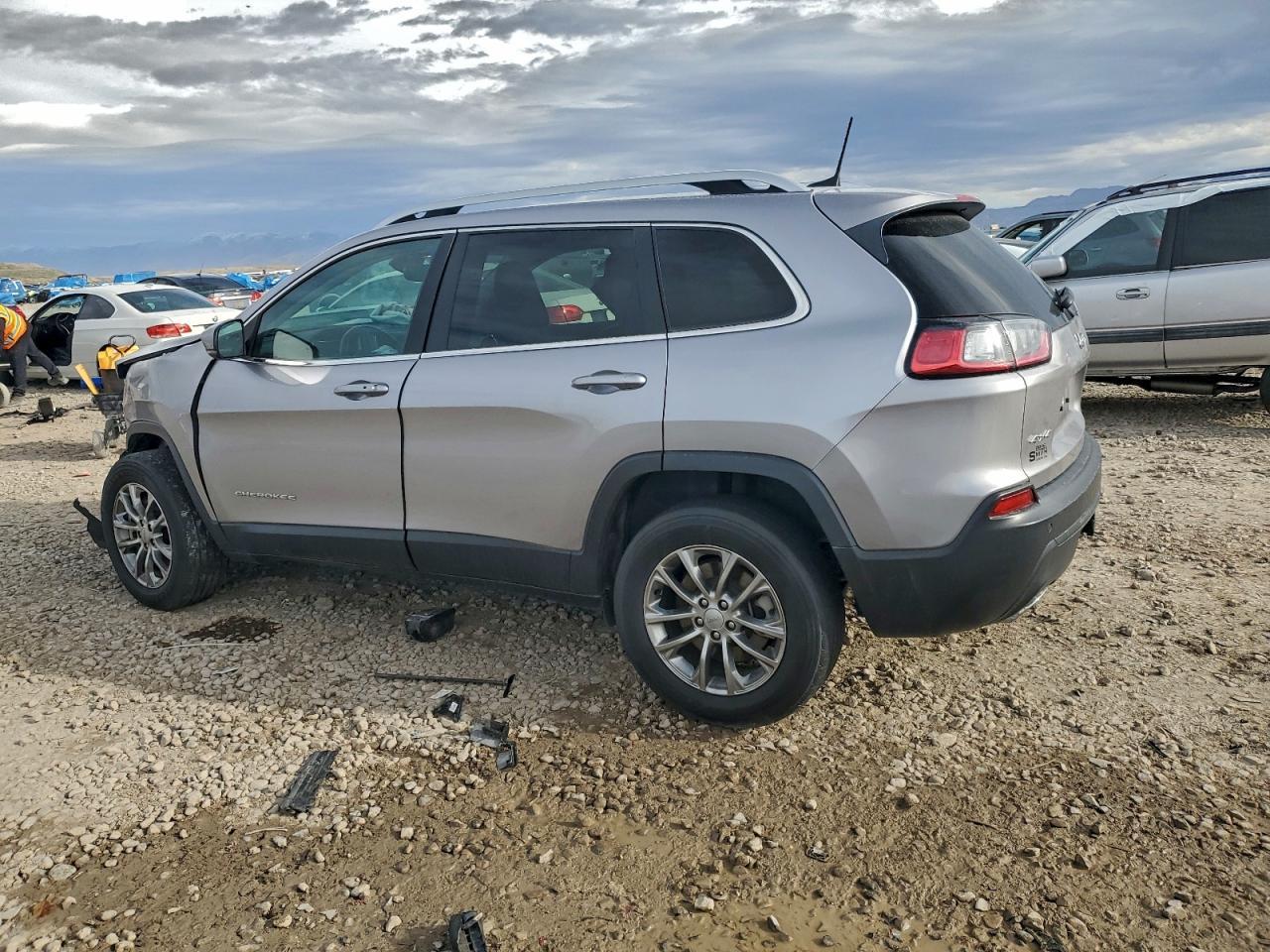 2021 JEEP CHEROKEE