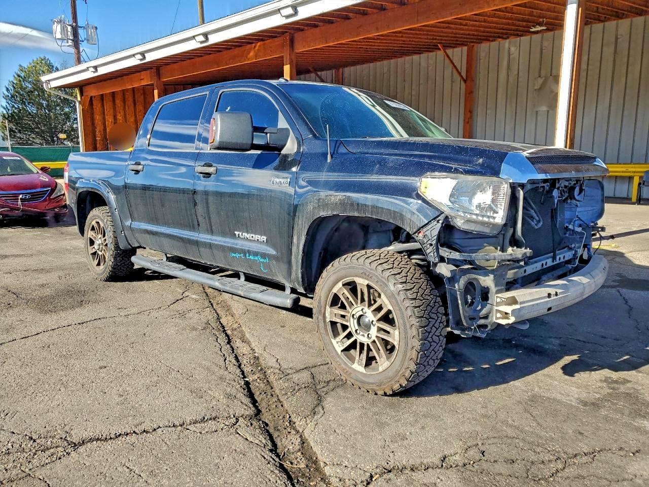 2016 TOYOTA TUNDRA