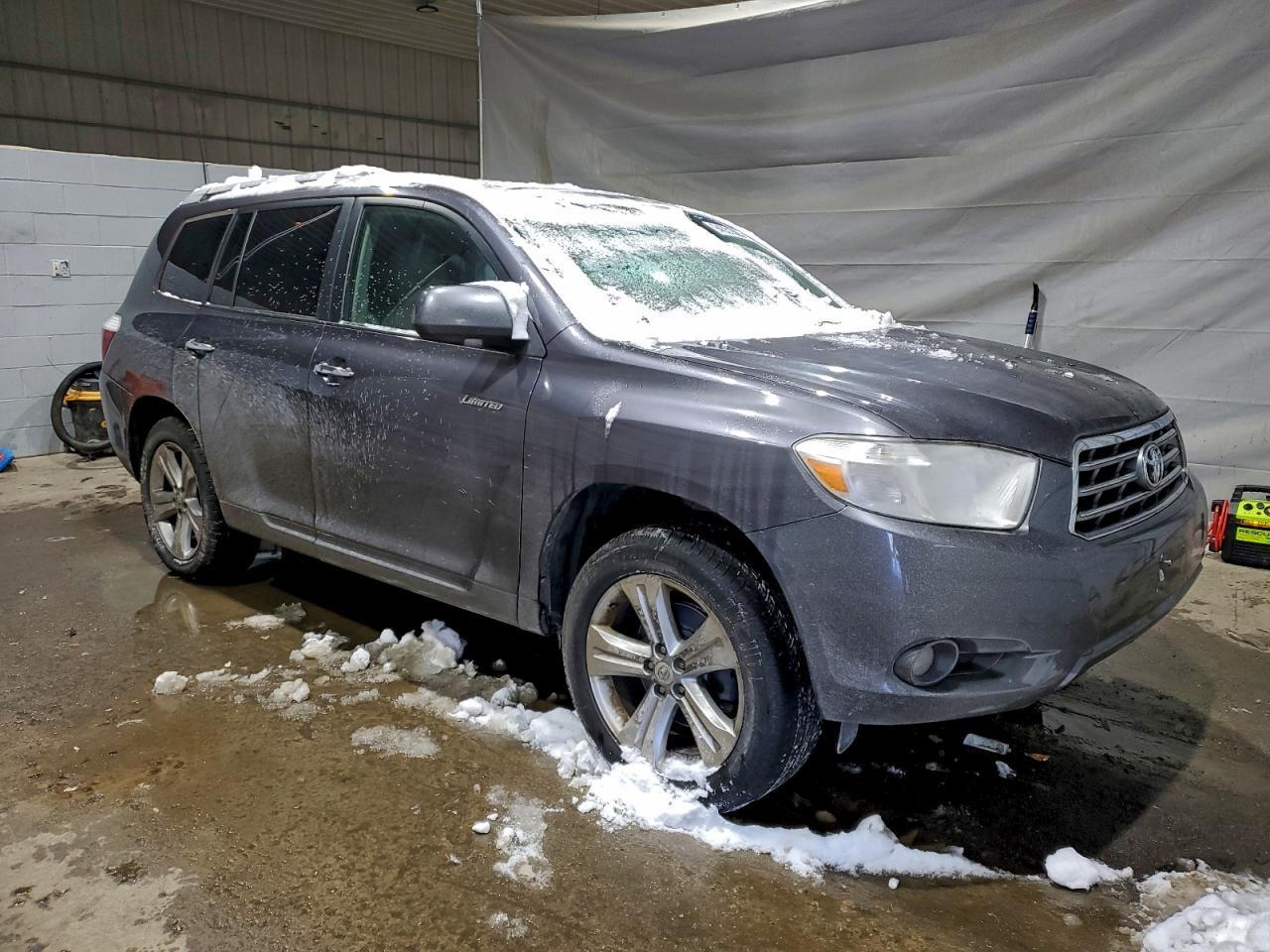 2010 TOYOTA HIGHLANDER