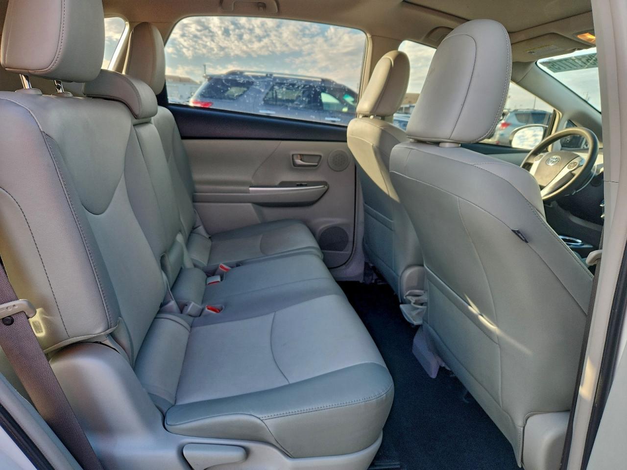 2012 TOYOTA PRIUS V