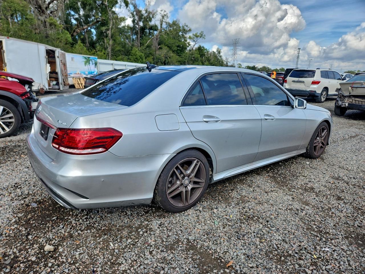 2016 MERCEDES-BENZ E-Class
