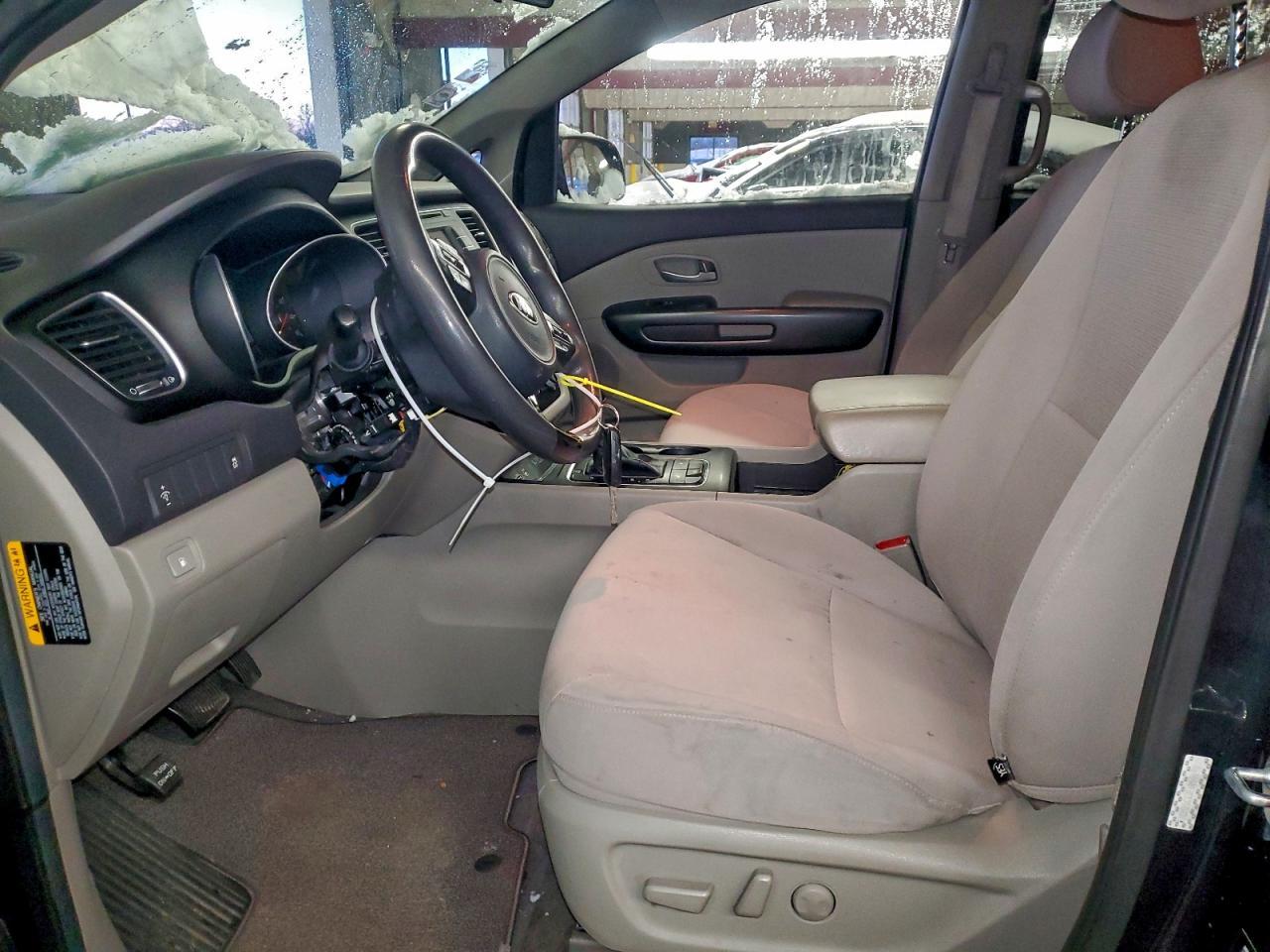 2015 KIA SEDONA