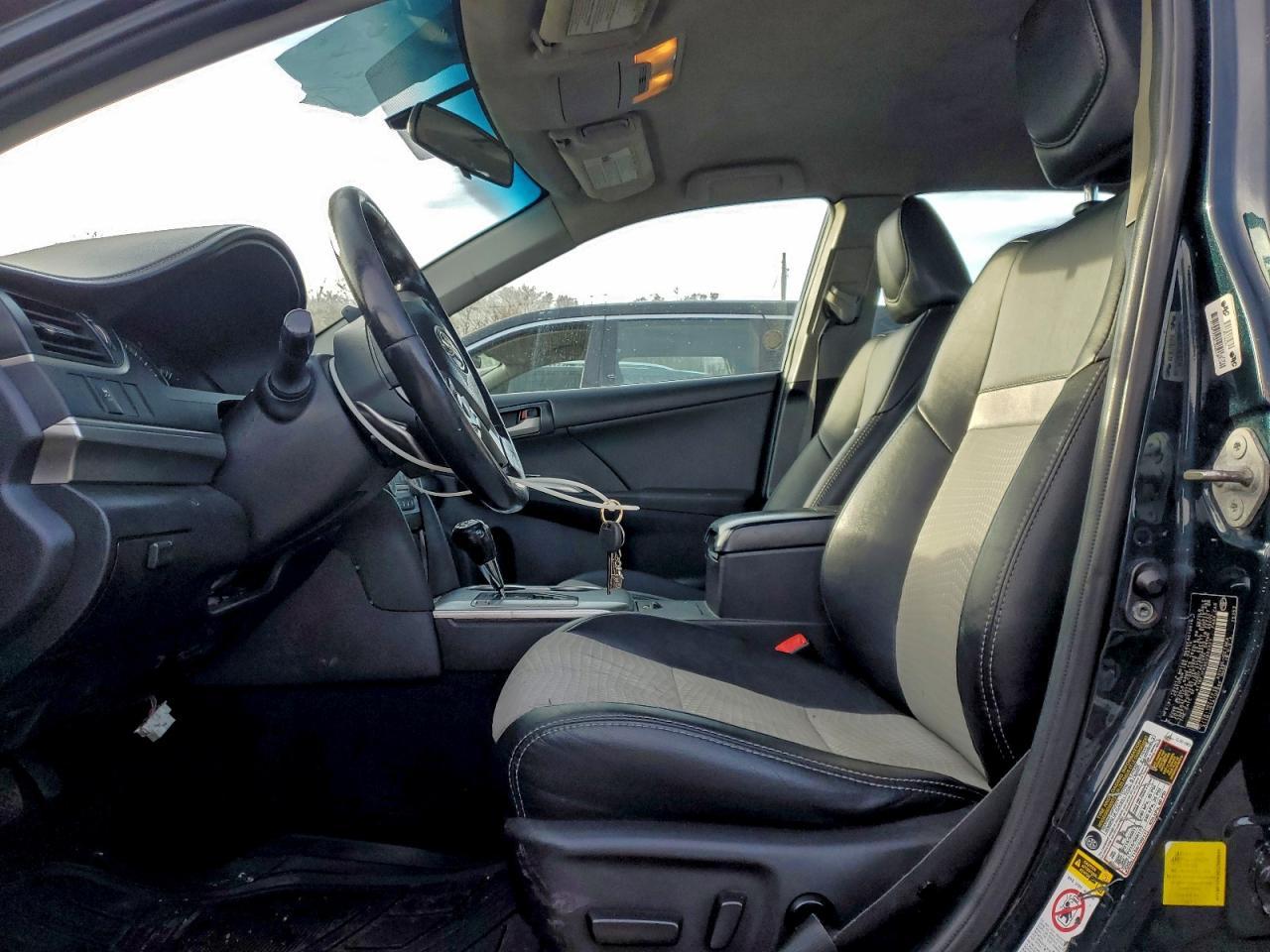 2014 TOYOTA CAMRY