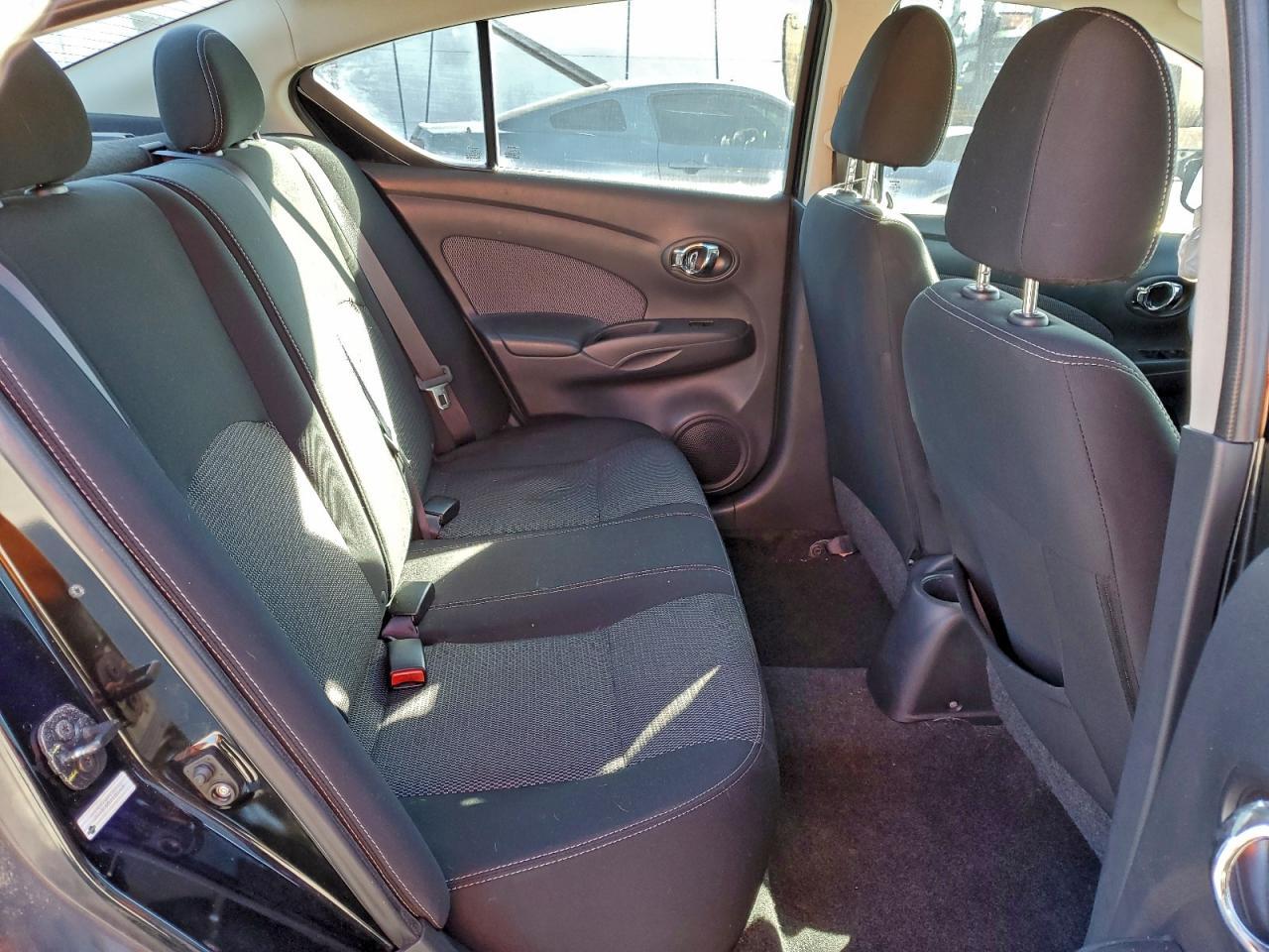 2015 NISSAN VERSA
