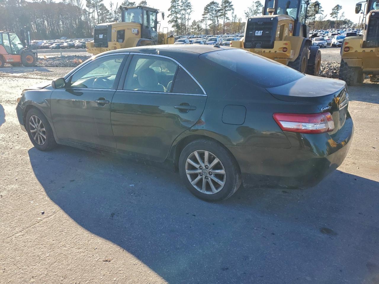 2011 TOYOTA CAMRY