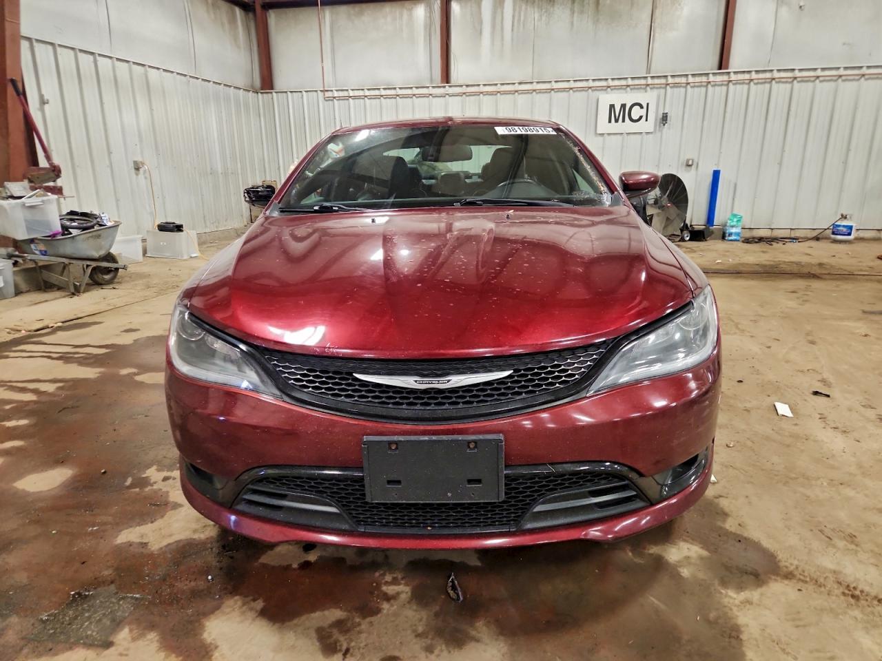 2016 CHRYSLER 200