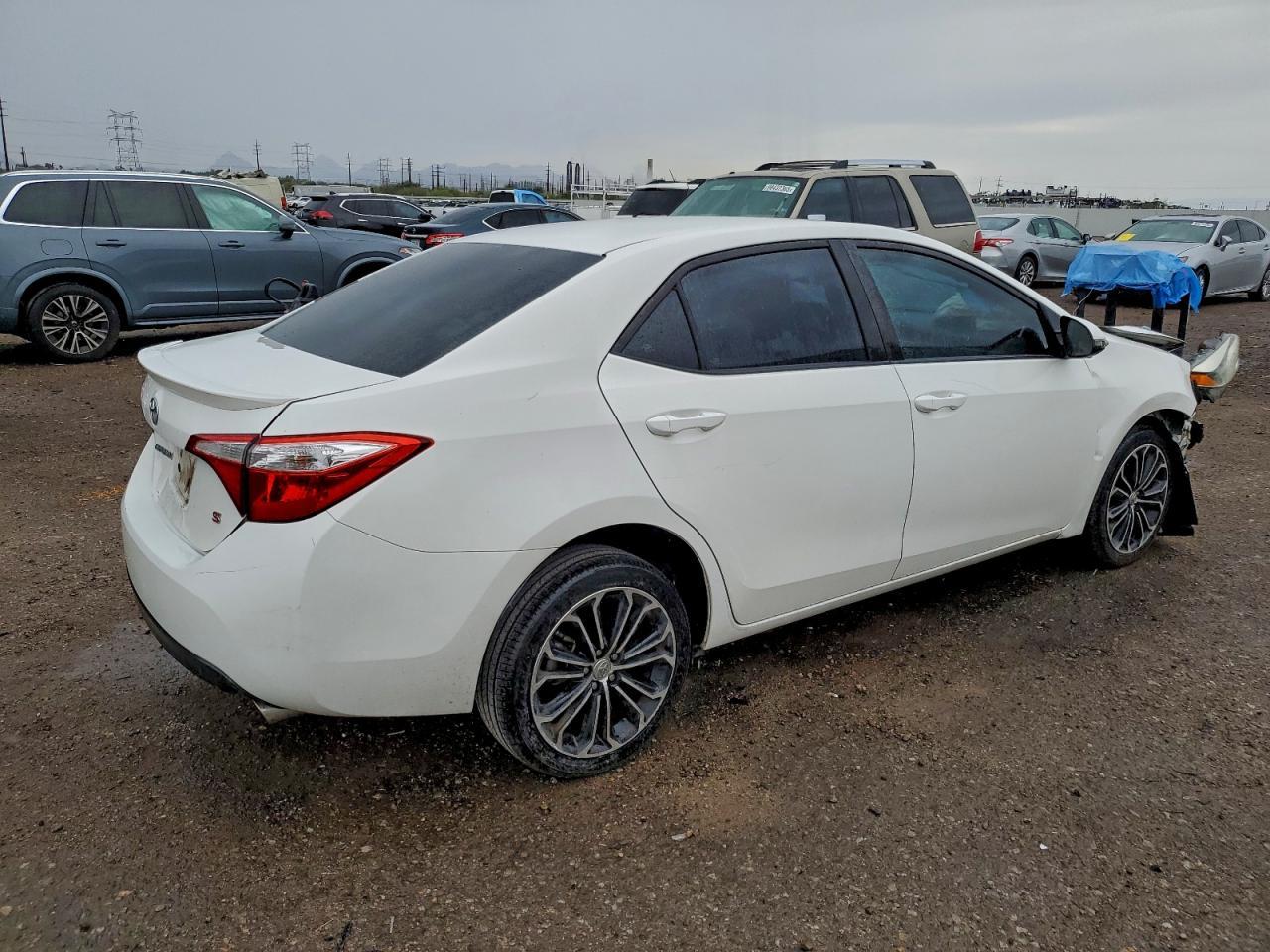 2016 TOYOTA COROLLA