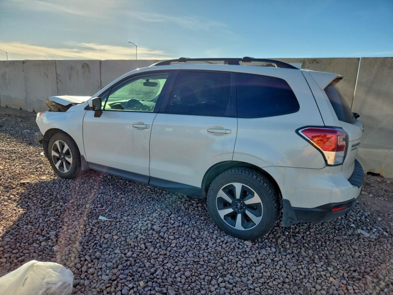 2017 SUBARU FORESTER