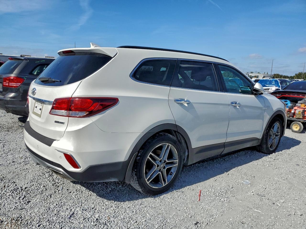 2017 HYUNDAI SANTA FE