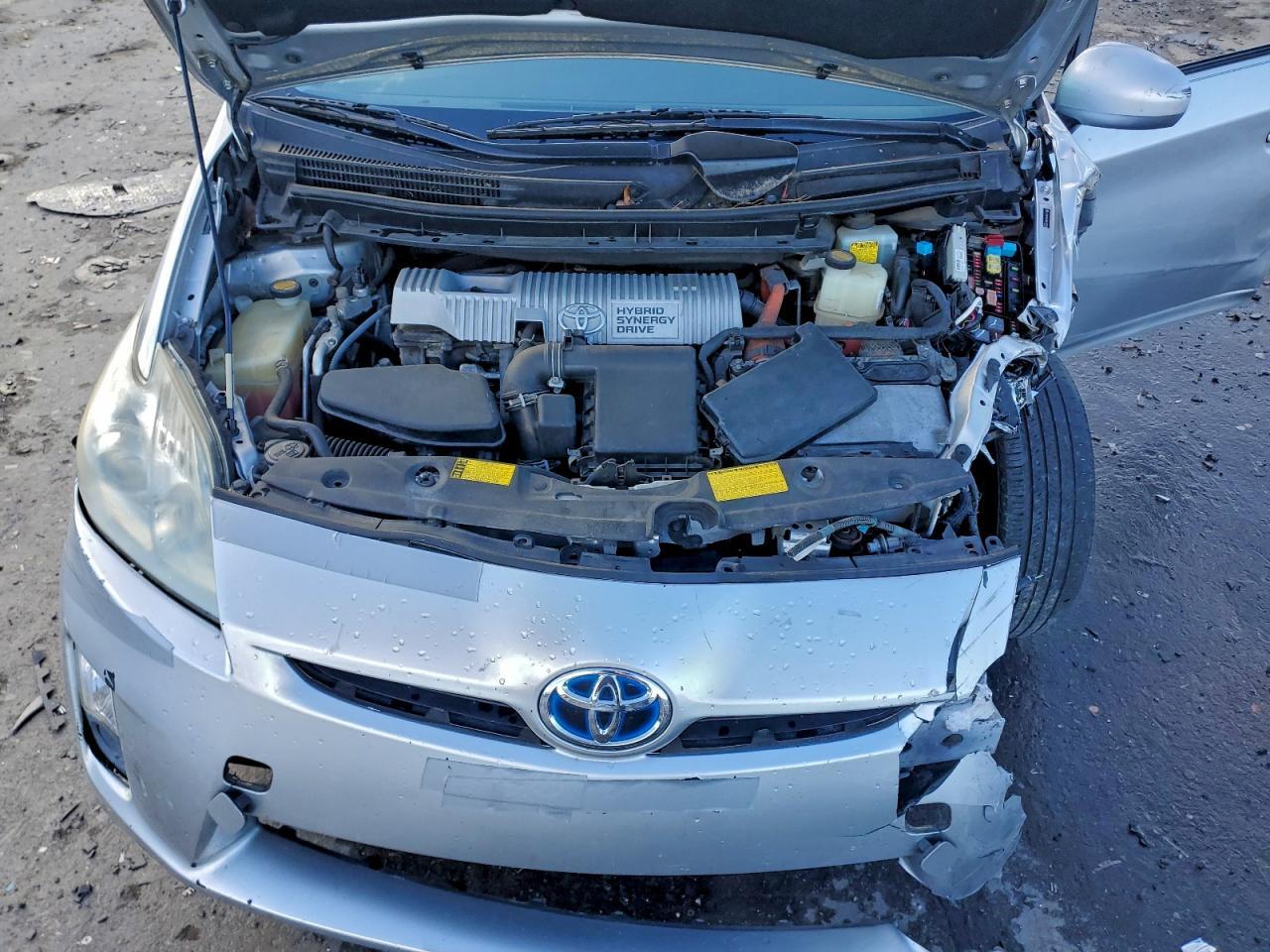 2011 TOYOTA PRIUS
