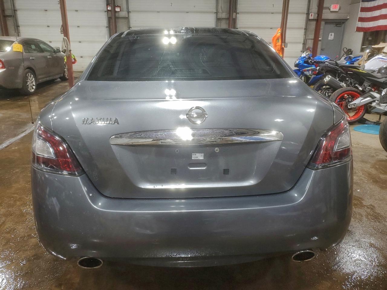 2014 NISSAN Maxima