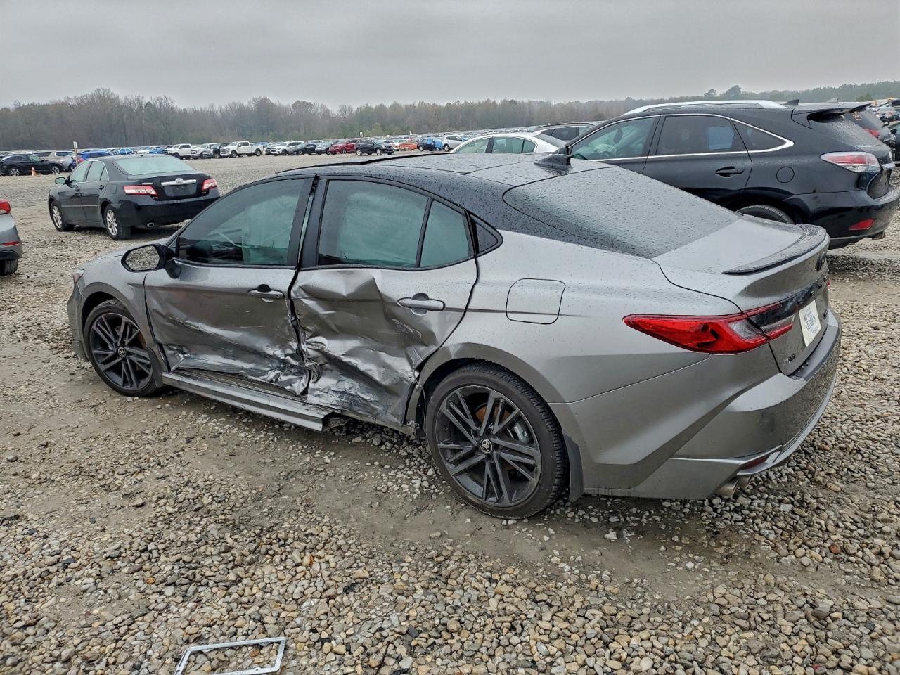2025 TOYOTA CAMRY