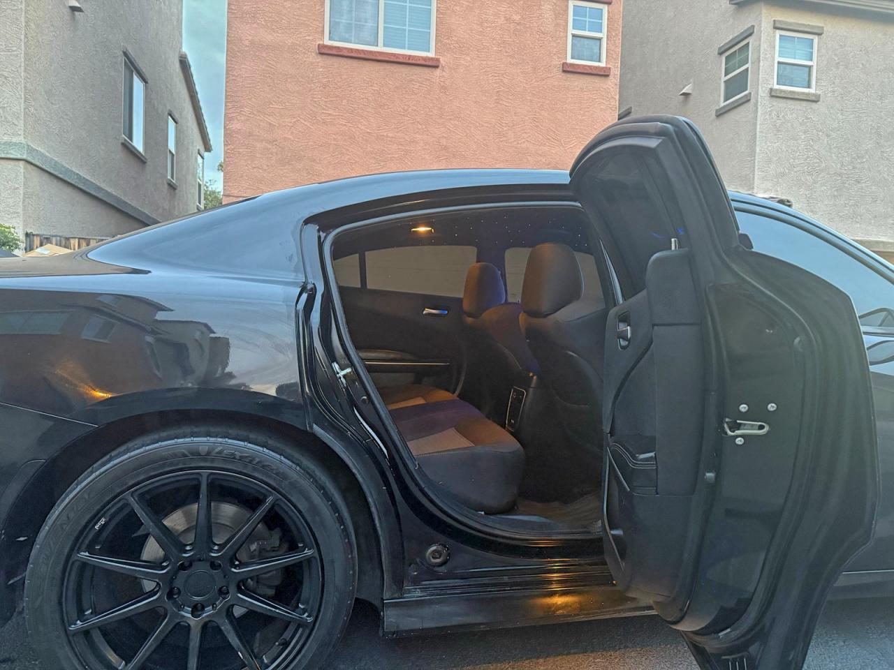 2019 DODGE CHARGER
