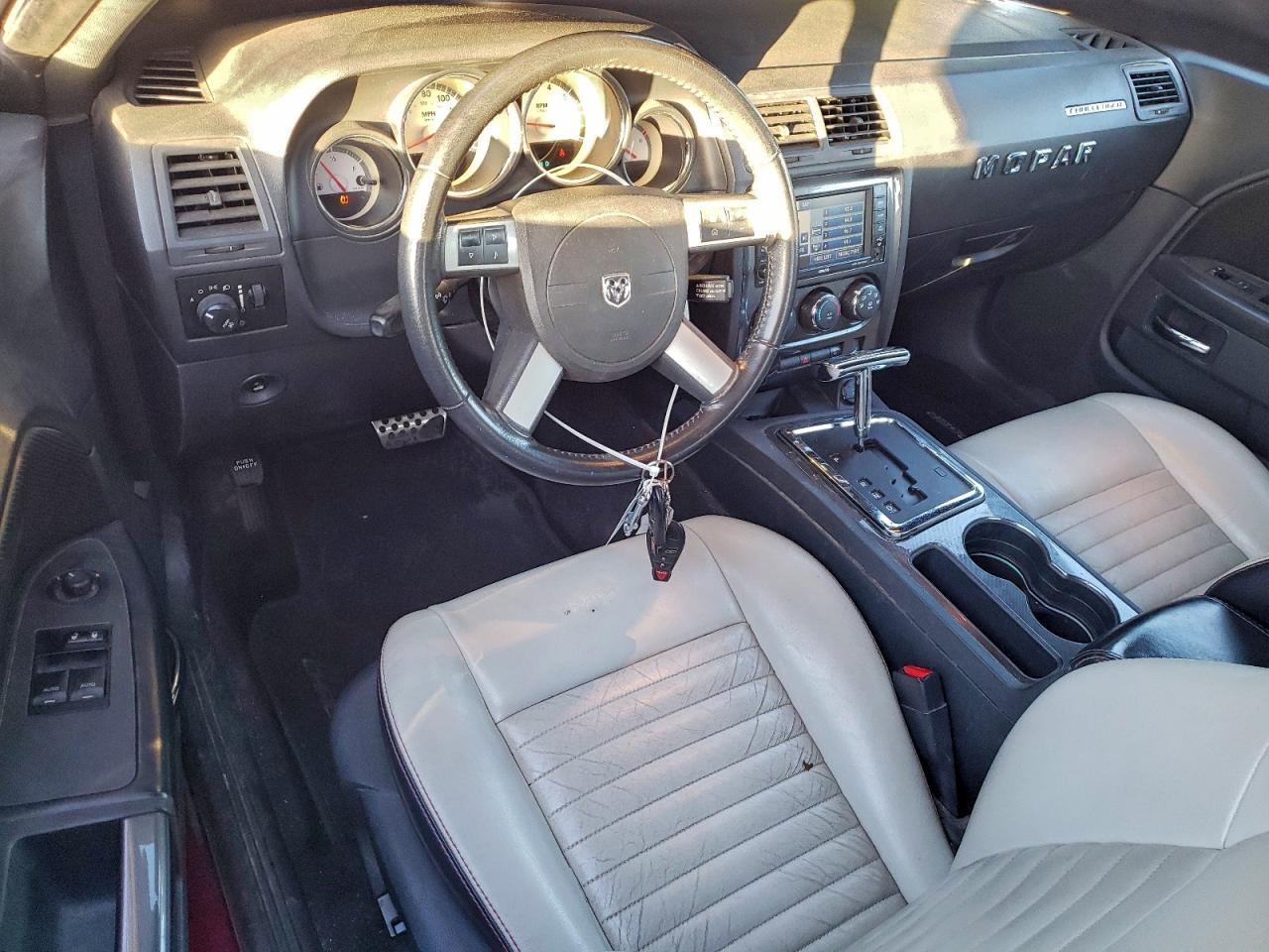 2010 DODGE Challenger
