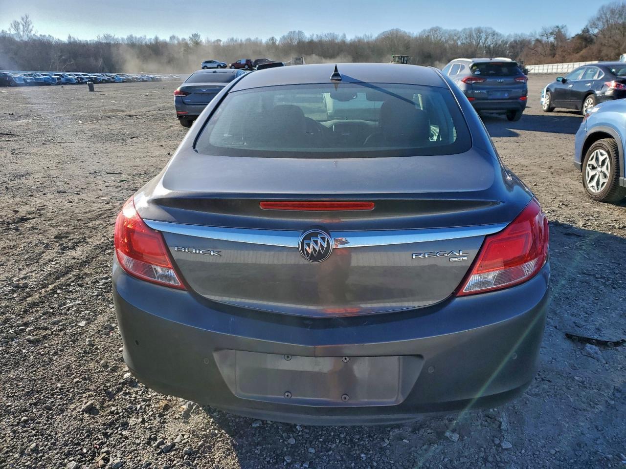 2011 BUICK Regal