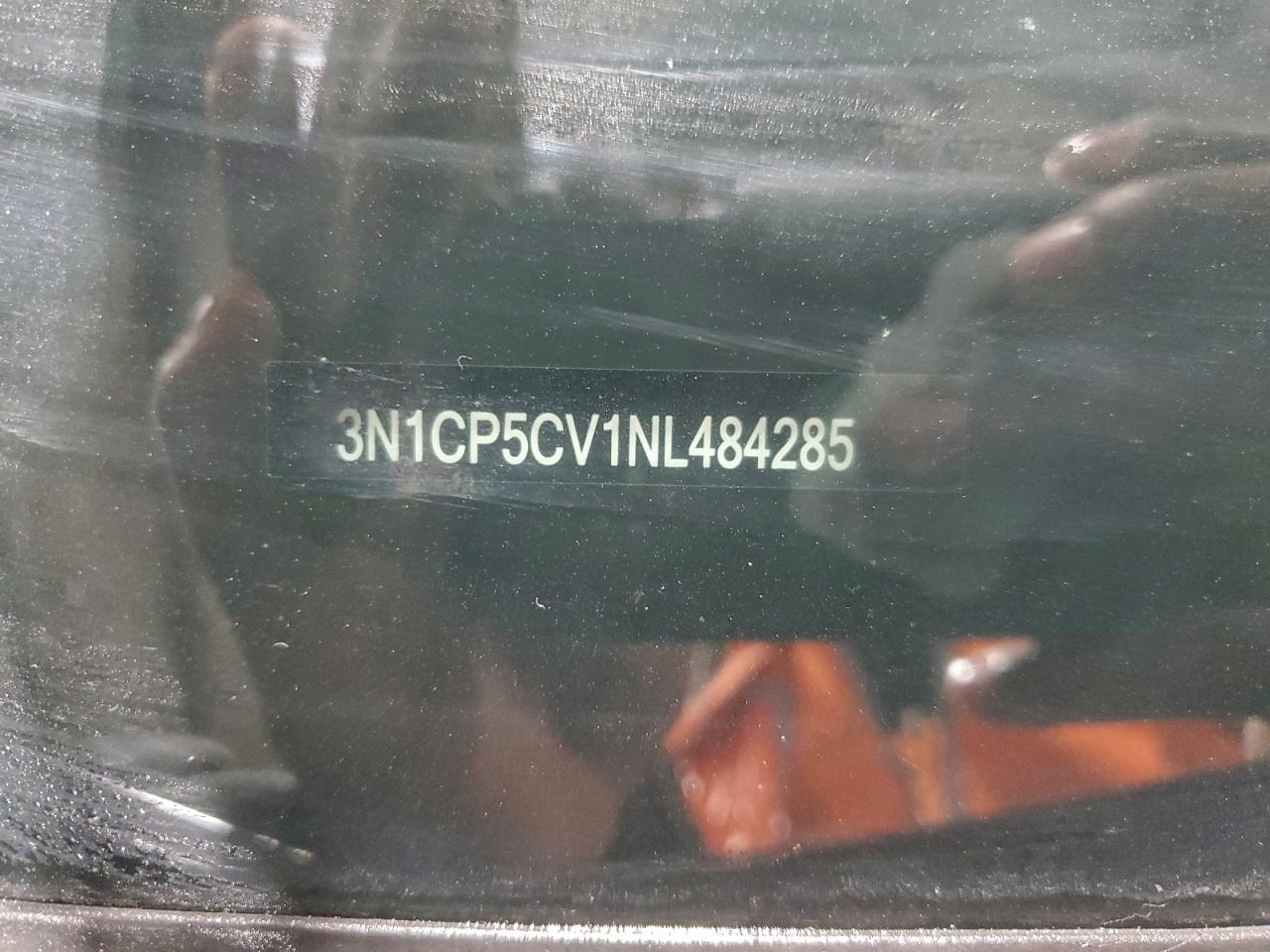 2022 NISSAN KICKS