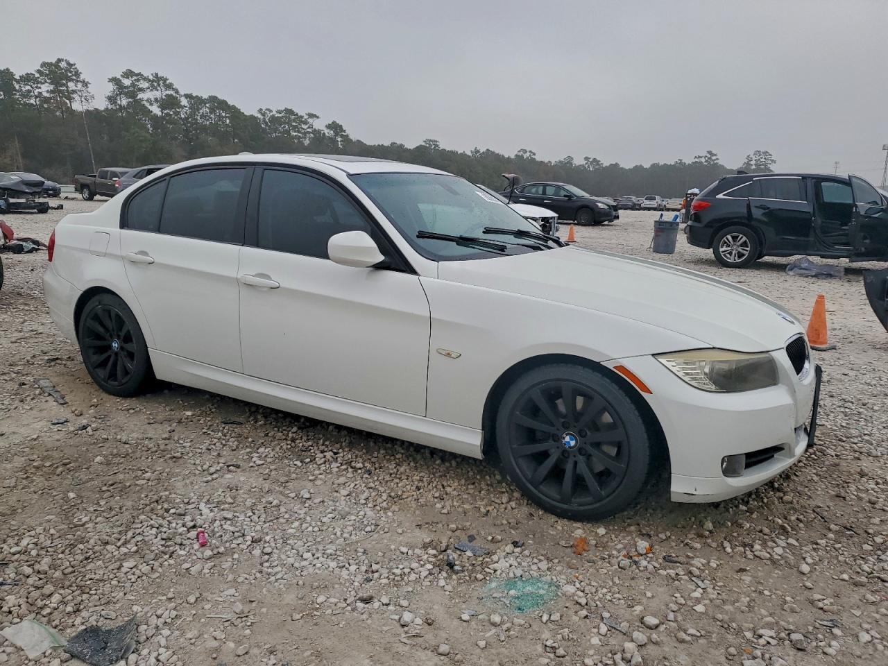 2011 BMW 3 SERIES