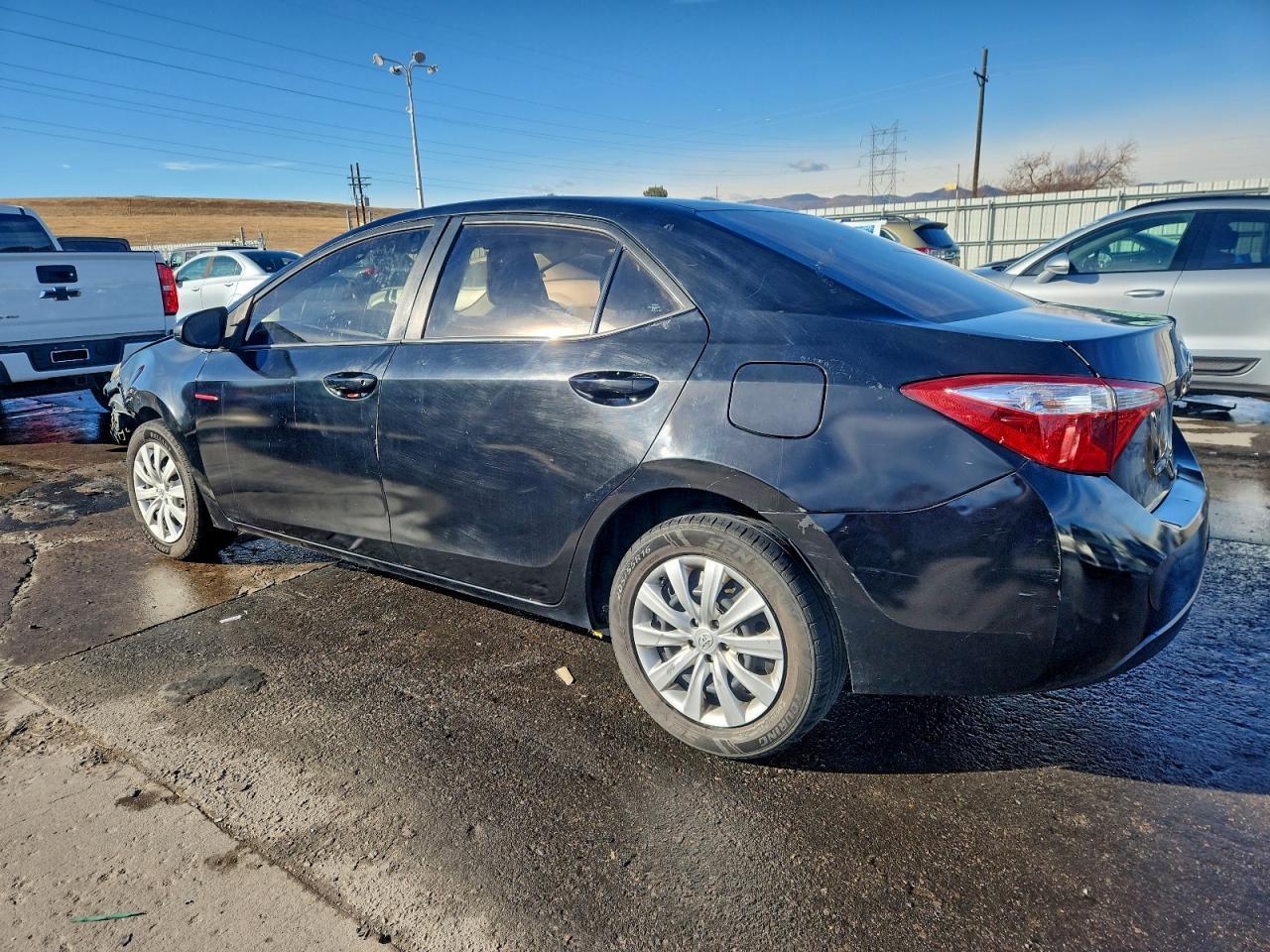 2015 TOYOTA COROLLA