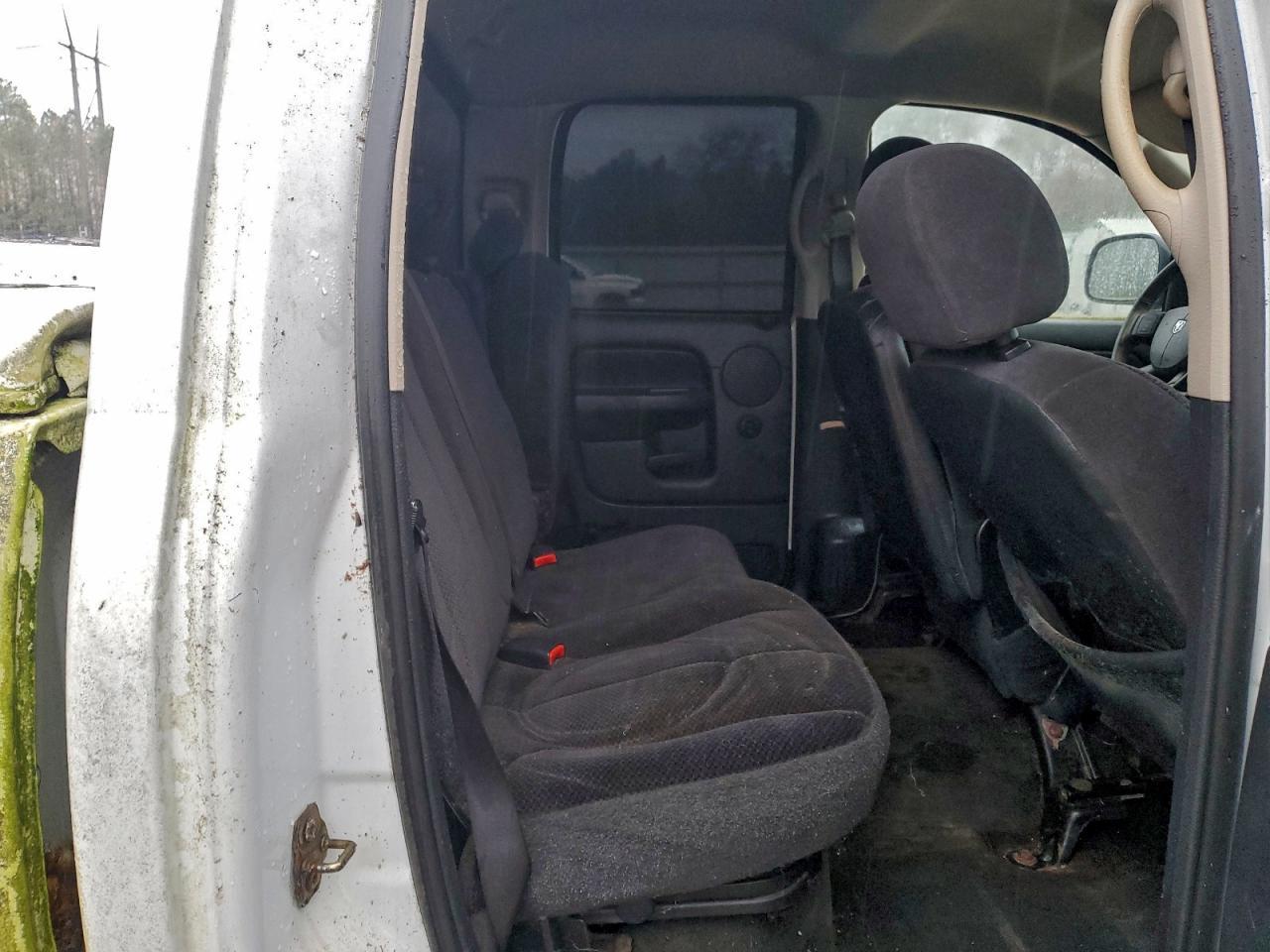 2004 DODGE RAM 1500