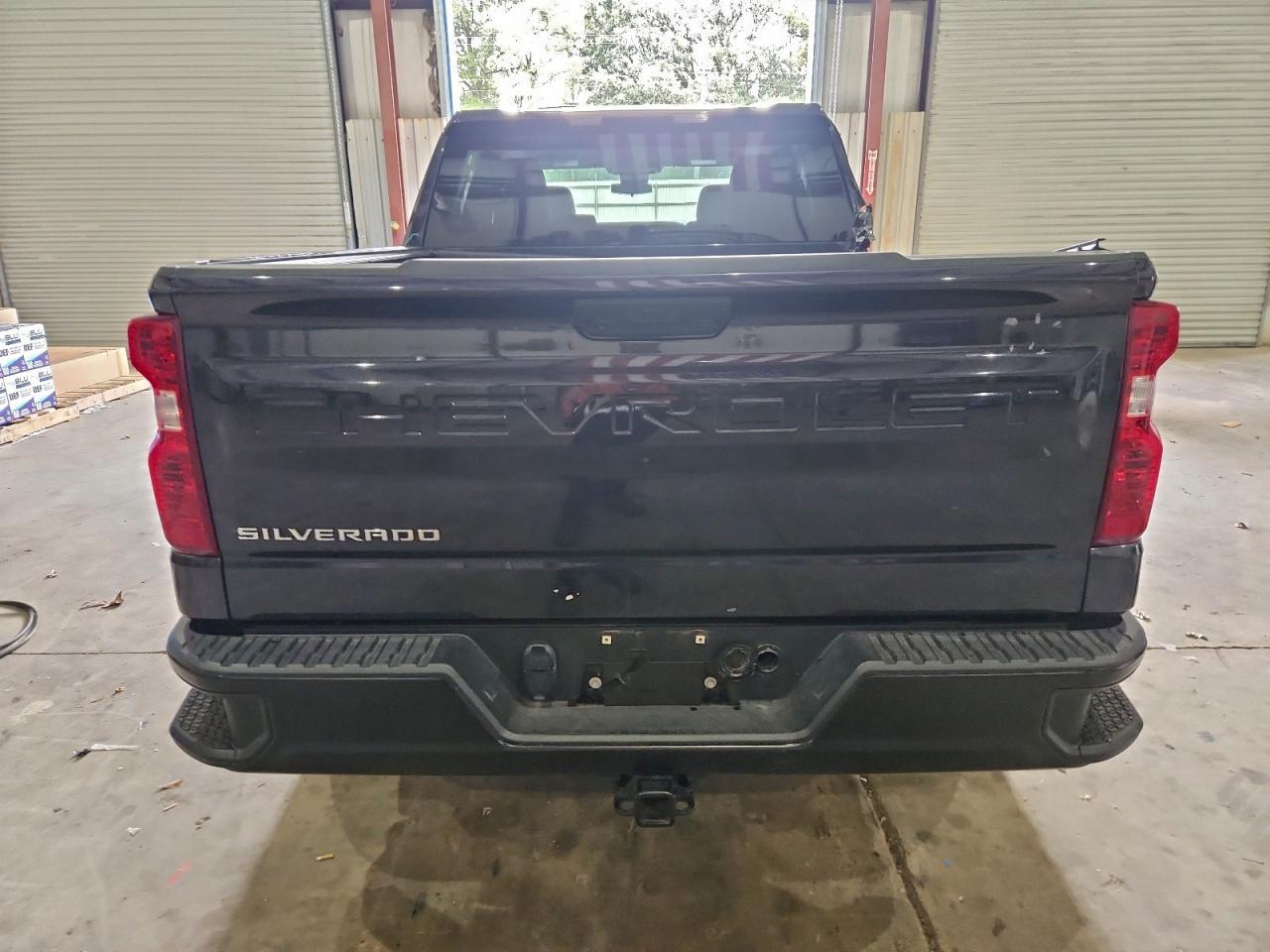 2024 CHEVROLET Silverado