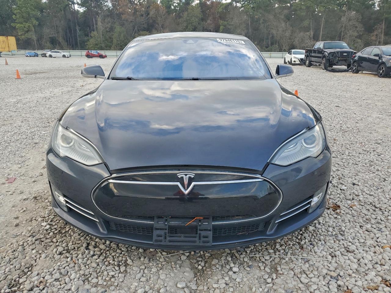 2015 TESLA MODEL S