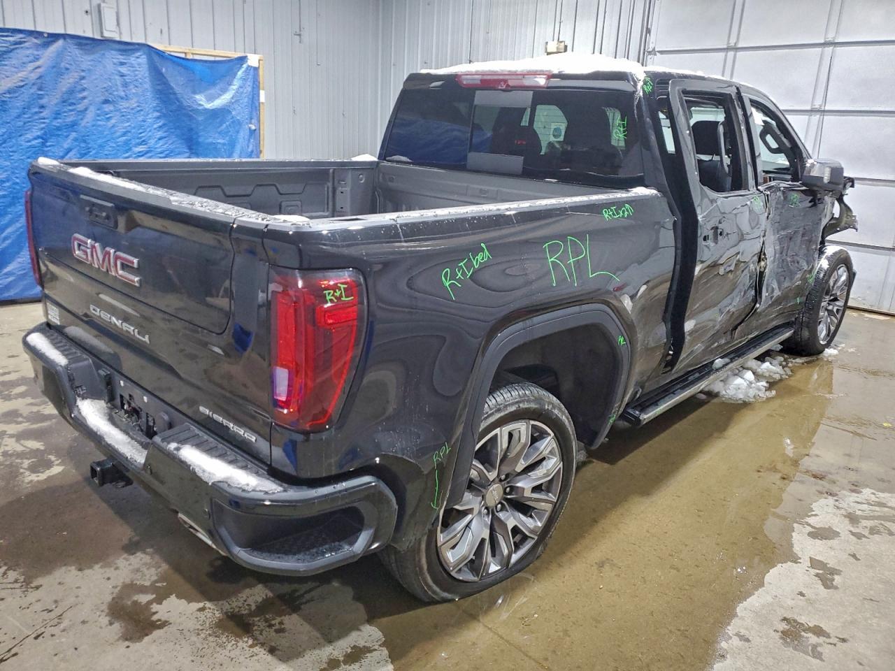 2024 GMC Sierra
