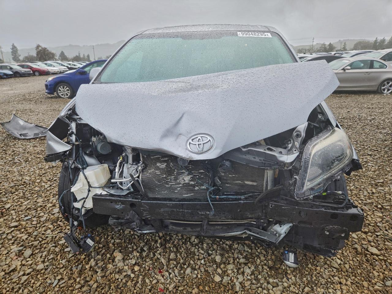2017 TOYOTA SIENNA