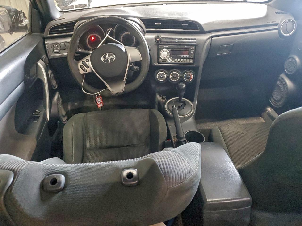 2011 TOYOTA SCION