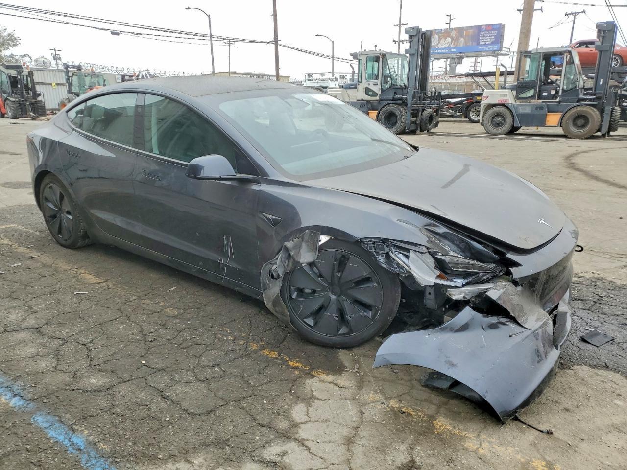 2025 TESLA MODEL 3