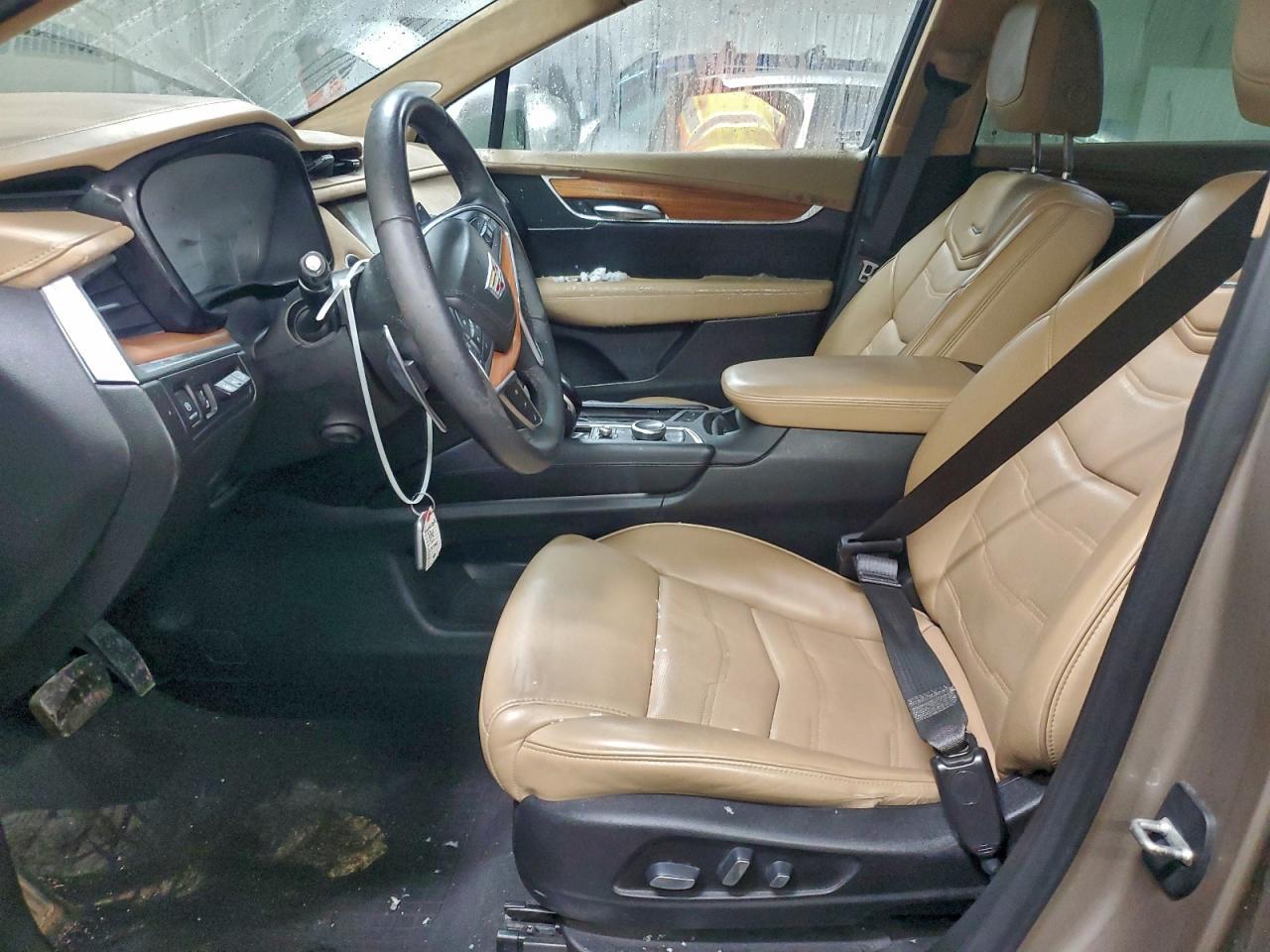 2022 CADILLAC XT5