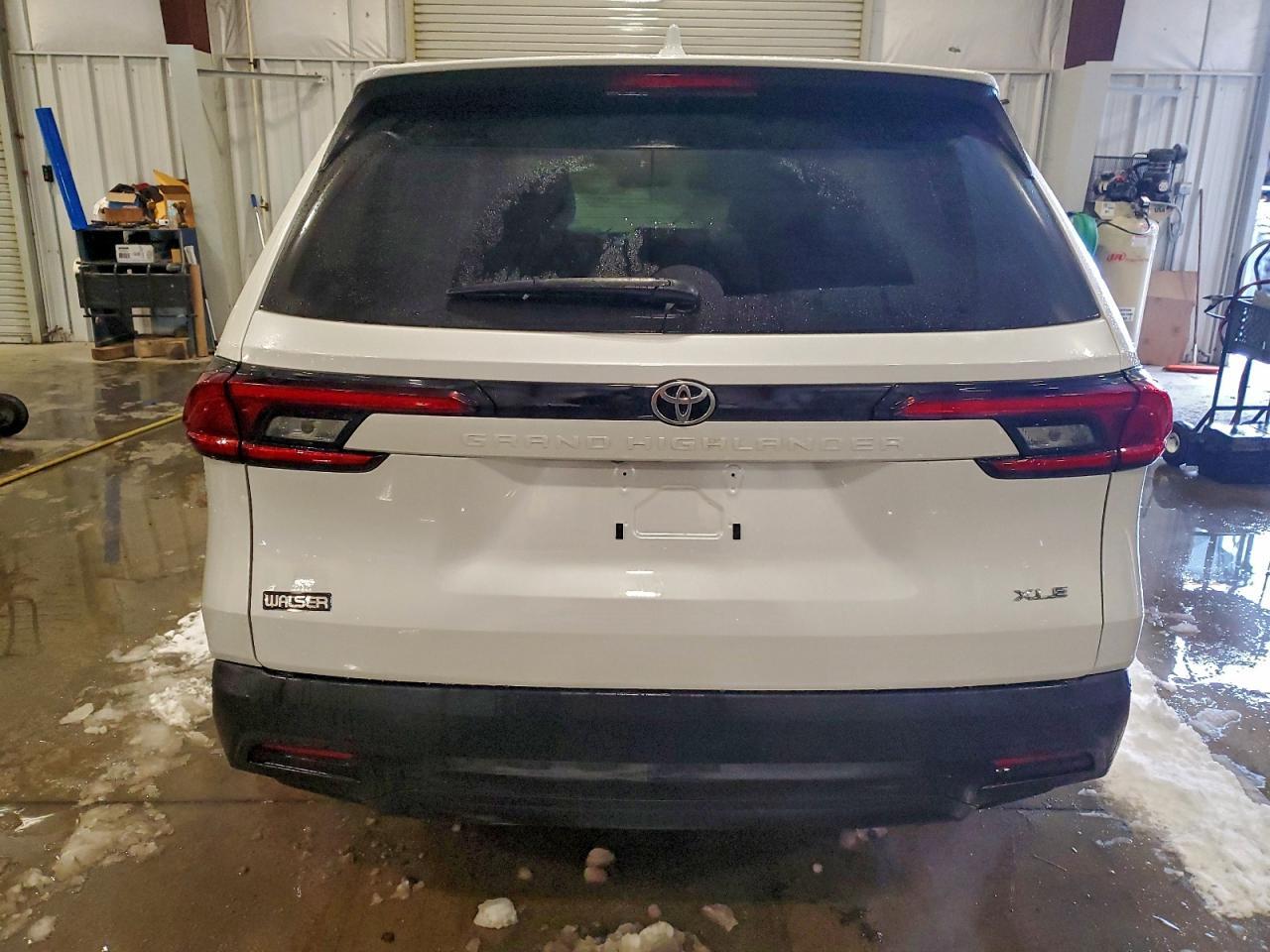 2025 TOYOTA HIGHLANDER