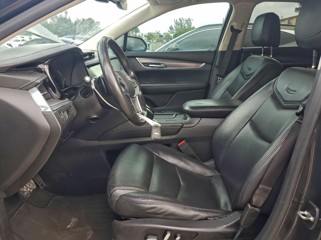 2018 CADILLAC XT5