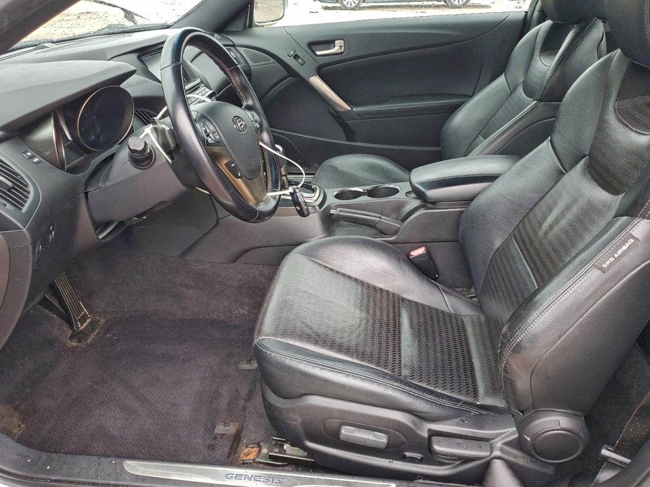 2013 HYUNDAI GENESIS