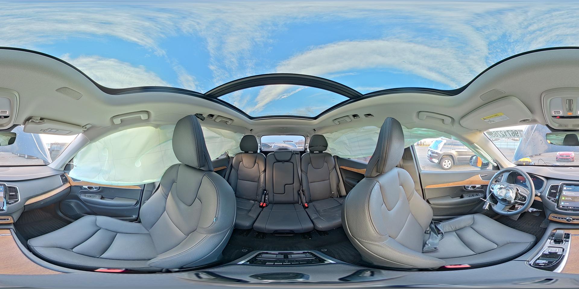 2024 VOLVO XC90