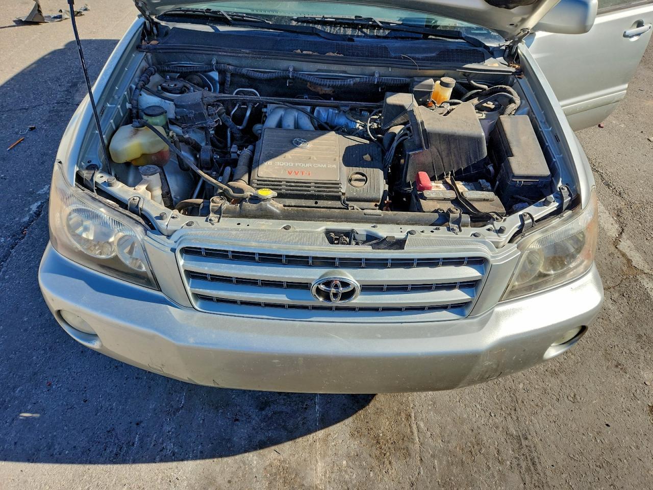 2003 TOYOTA HIGHLANDER