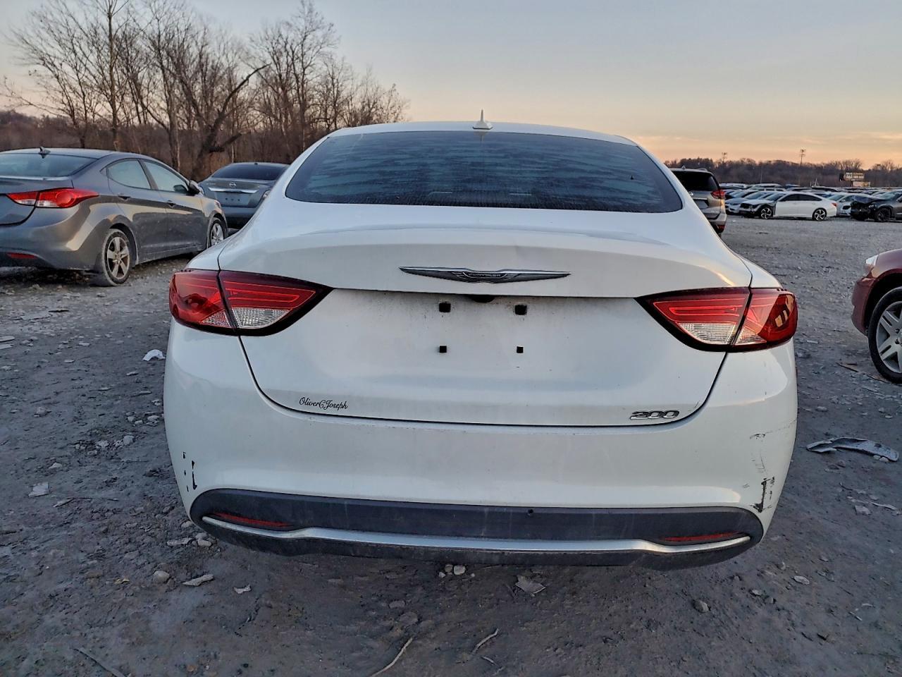 2016 CHRYSLER 200